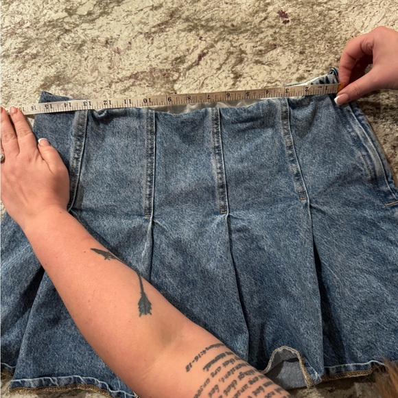 H&M Blue Denim Mini Skirt - Picture 4 of 5